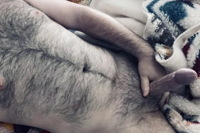 How hairy do you like your men? by hairythrowaway1313