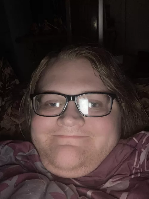 How is everyone doing tonight? I’m bored cause I don’t have a lot of people to talk to. Also, picture of me because I liked it! by PrestigiousImpress19