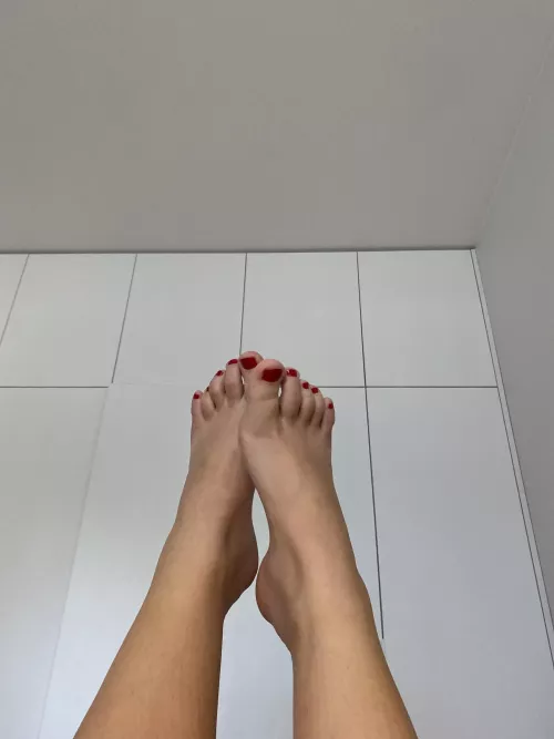 How is it? by feet_goddess2002