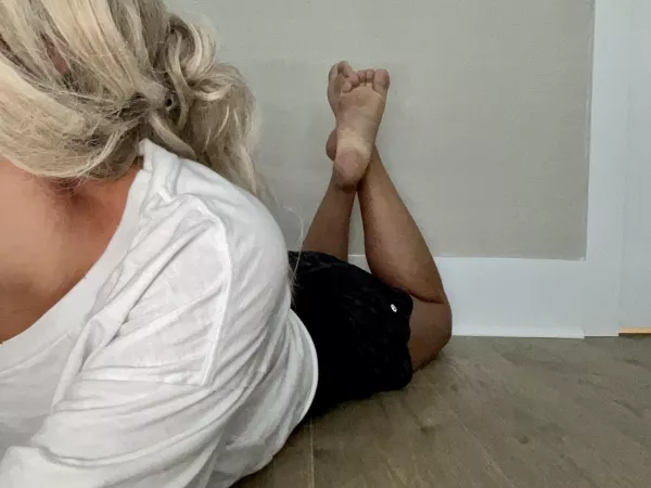 How is my form? by randiwestfeet