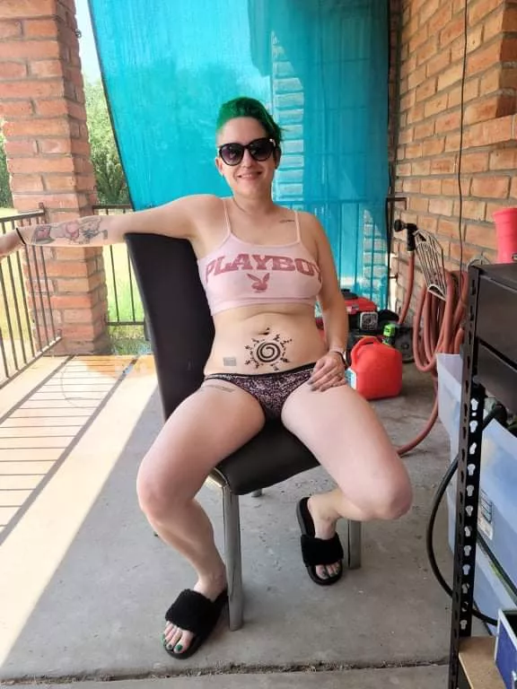 How many can you see 👀 posted by DanaDesmona