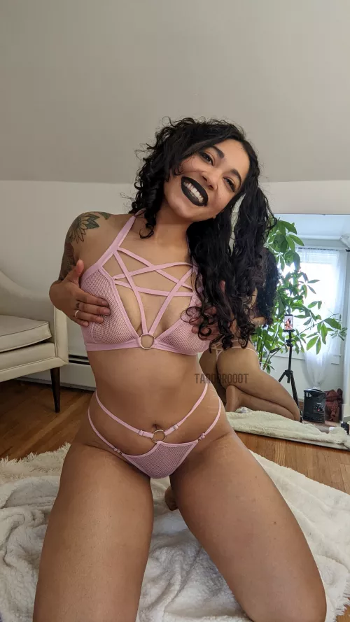 How many dates till we fuck? by TarooRooot