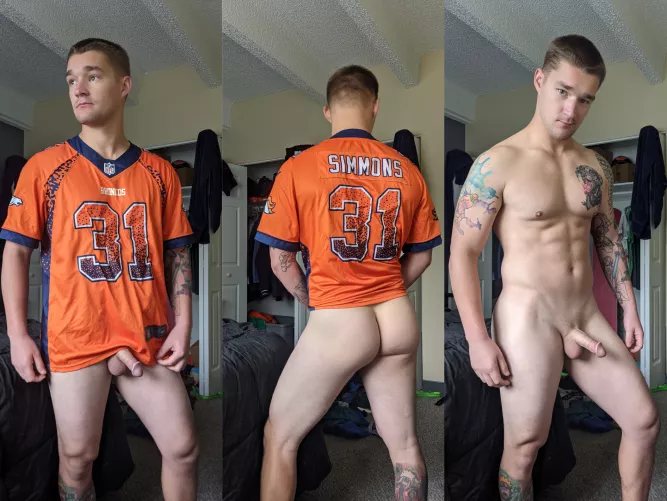 How many football fans do we have here? by ImHorny_pmme