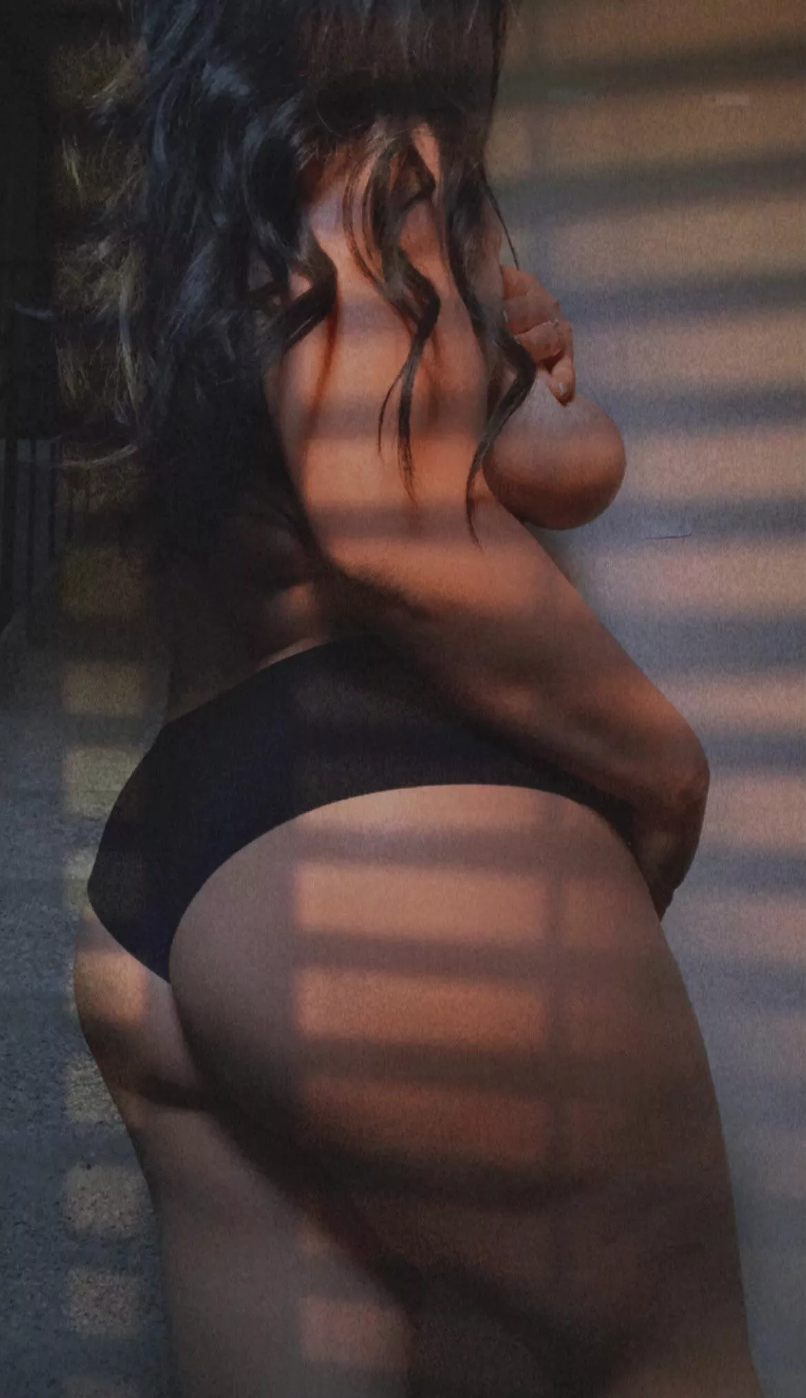 How many licks ‘til you get to the center? posted by natalia_xxx