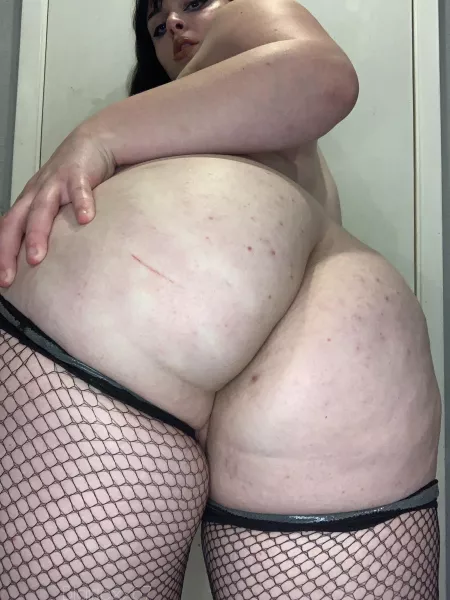 How many of you would fuck my ass by suckthezucc