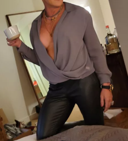 How many times will I get hit on at the club tonight? My goal is to get hit on by some girls. Think this outfit will work? 😈🔥[f] 49 by FitUnicorn1