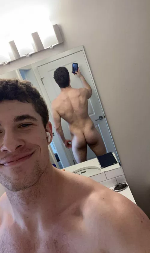 How much do you think I squat? by Jackpackage71