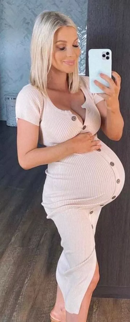 How much more do u think this can stretch? by Preggo_Kaylee