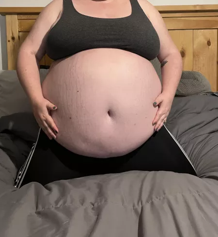 How much rounder do you think I can get? by tacobelliixo