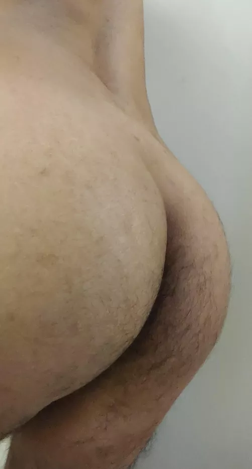 How much would you rate my straight virgin ass ? (22) by clickuse1481
