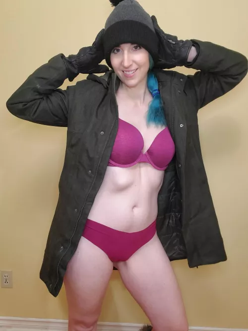 How to stay warm when you're in your underwear by theemeraldmistress