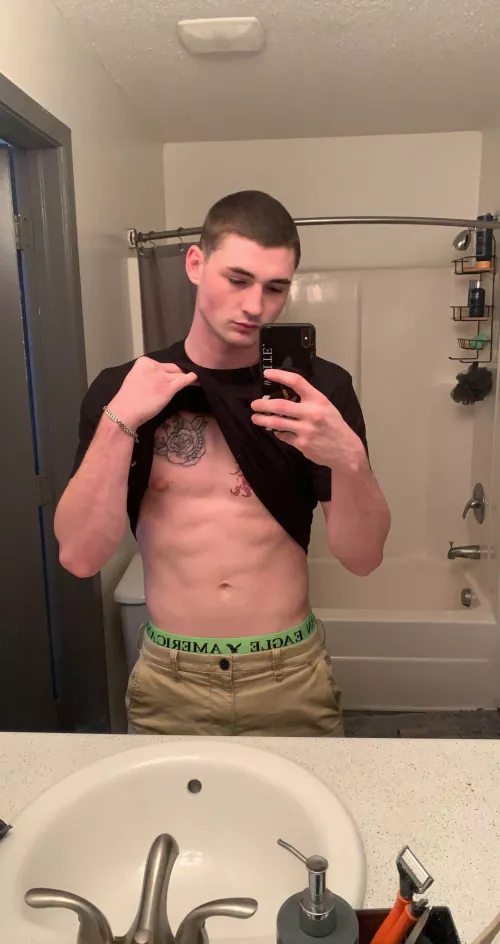 How we feeling today? Who you feeling today??? 👀 by j_joseph69