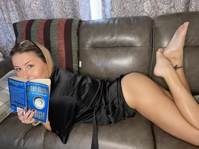 How will you get me to stop reading? by scarlettjade214