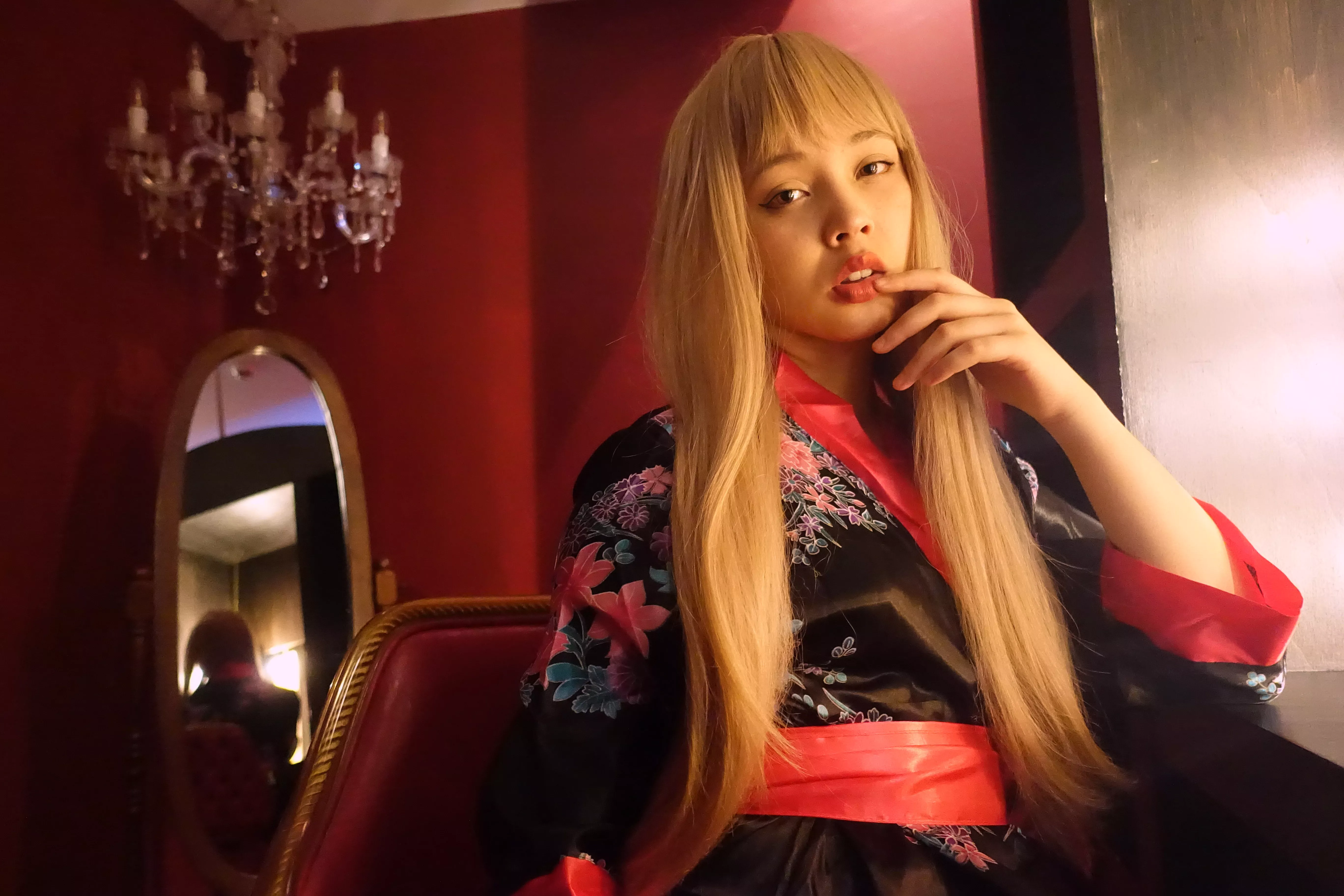 How would you feel when meeting me? posted by virtualgeisha