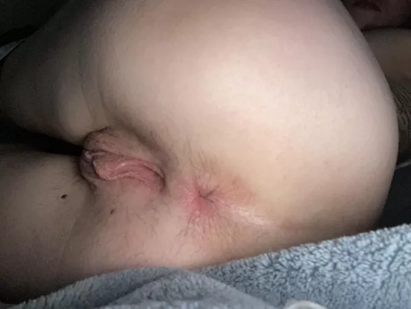 How would you like to wake up with my ass in your face? by mrsincredible567