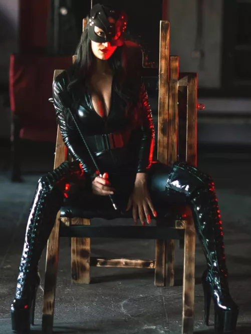 How would you like your punishment to start today - do you want me to crush your balls or make that ass red? 😈 by latex_lexy