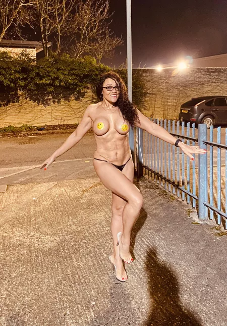 How you all doing? by Funwithdandd