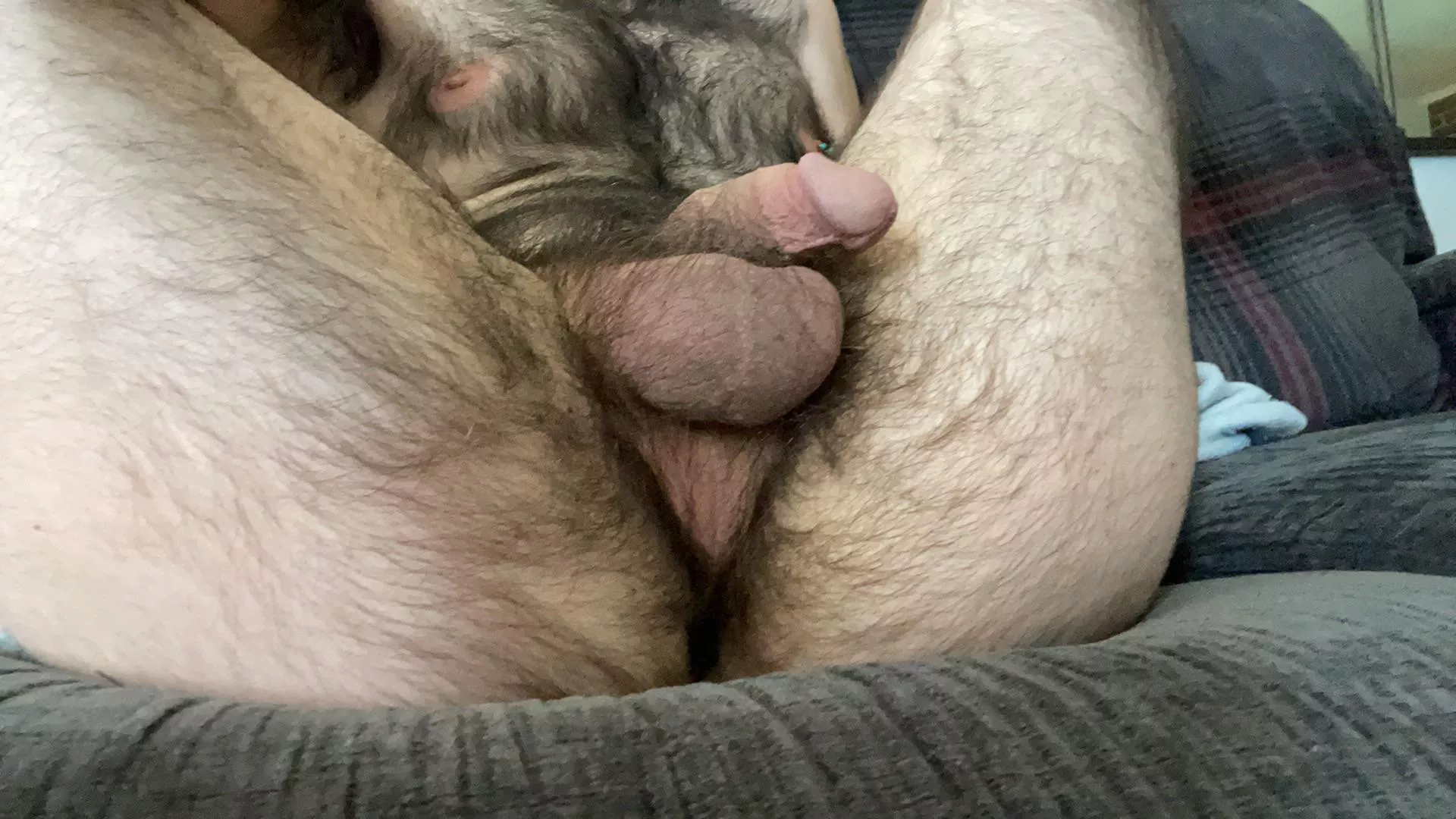 Howdy 👋 posted by brightYellowCrayonXD