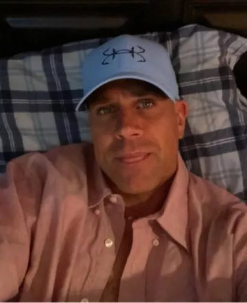 Howdy beautiful people! by Nosmwnoj