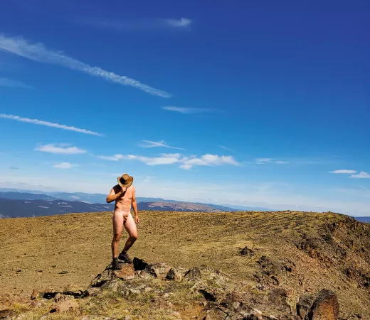 Howdy from up high... by moduke2000