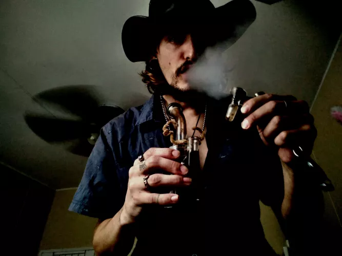 Howdy TGW! This hits for y'all. [28m] by reefercowboy