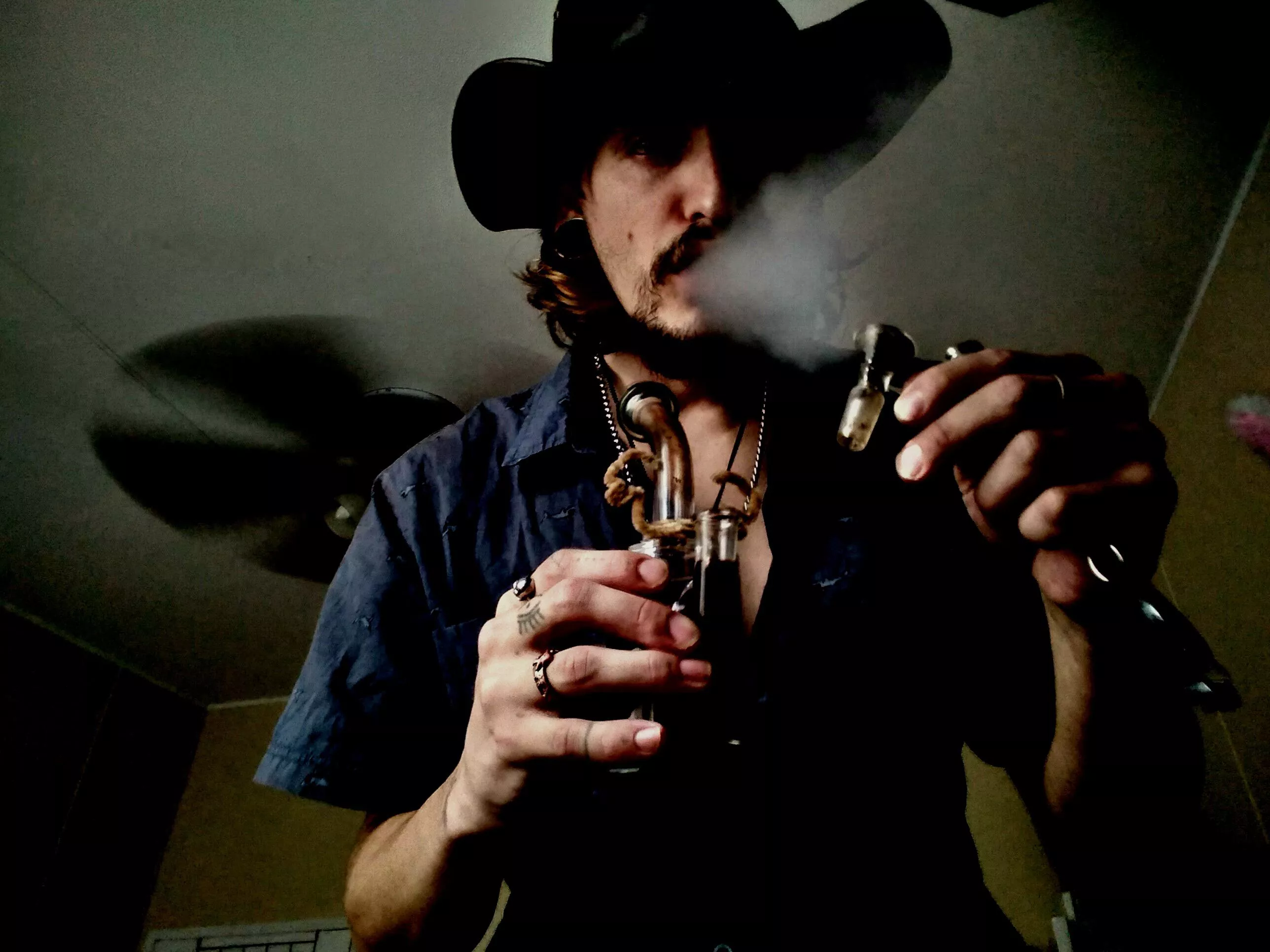 Howdy TGW! This hits for y'all. [28m] posted by reefercowboy