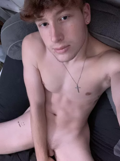 how’s everyone’s night going? by collegettwink