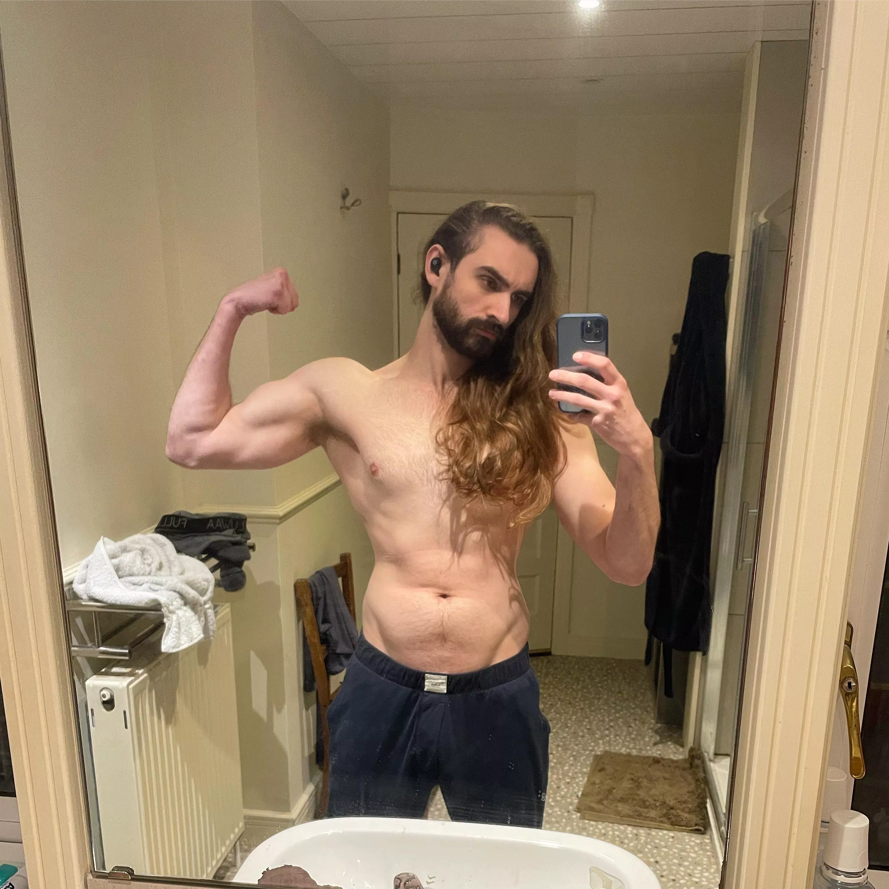 How’s everyones week goin? posted by Alexjh93