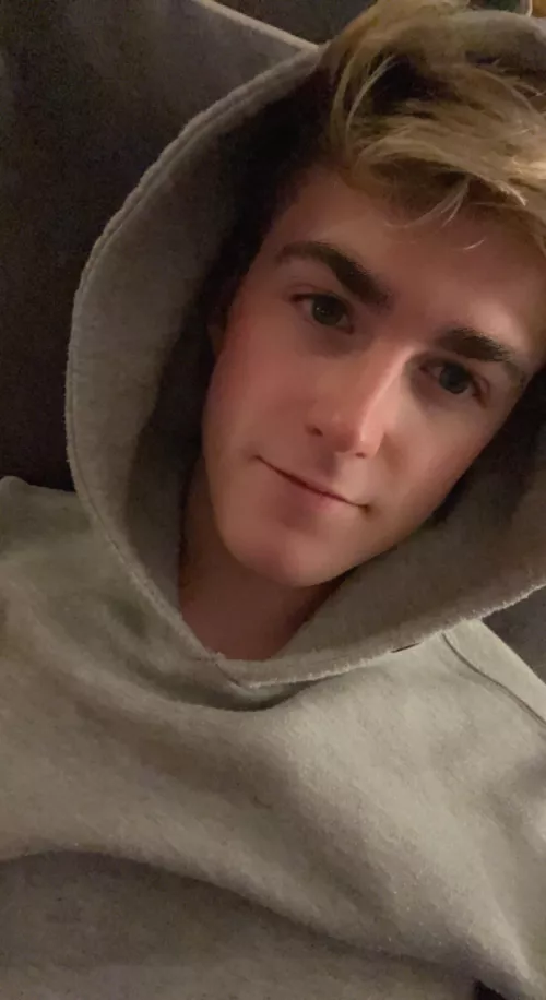 How’s everyone’s weekend been? 😊 by LeoAlexanderTwink