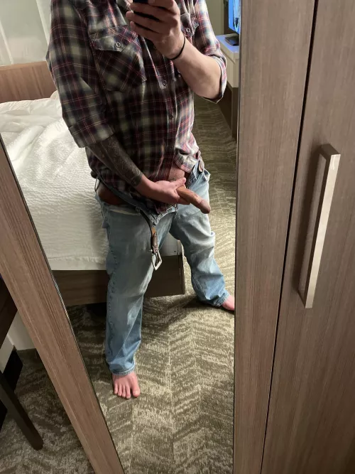 How's it going? by darkwhiskywhitelies