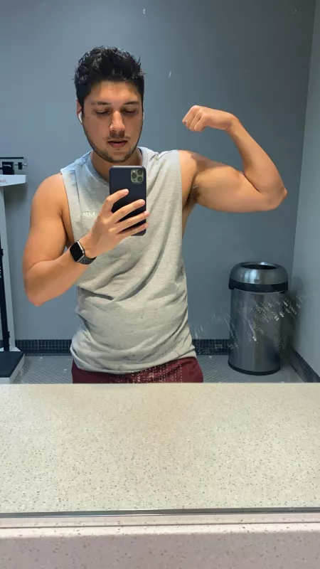 Hows it going boys!? by Myusernameisjunk626