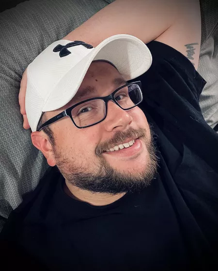 How’s it going? Enjoy chatting and meeting new people. PM if interested! by mrvicks16