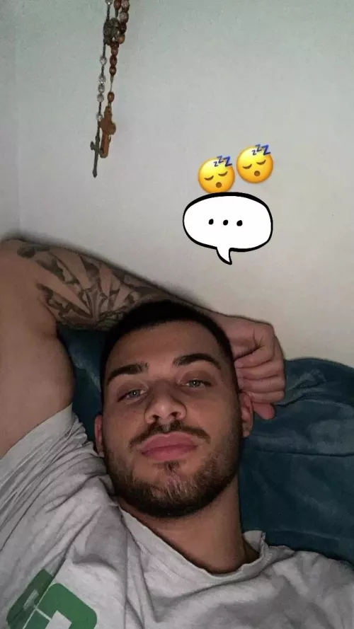 💤 how's it going guys by SomeDumSurvivour