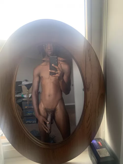 How’s it hangin? by hamisprettygross