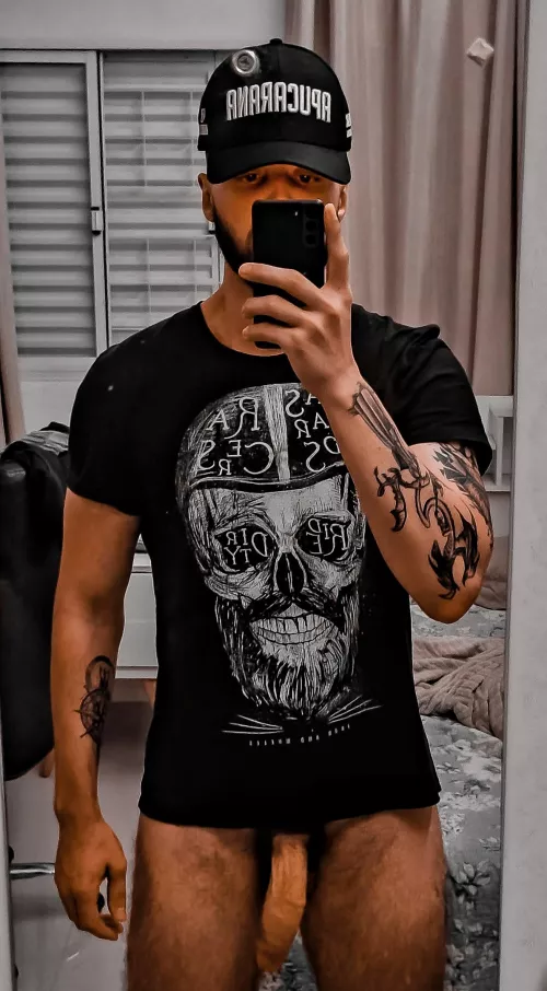 How's it hangin'? by hiyo_silver