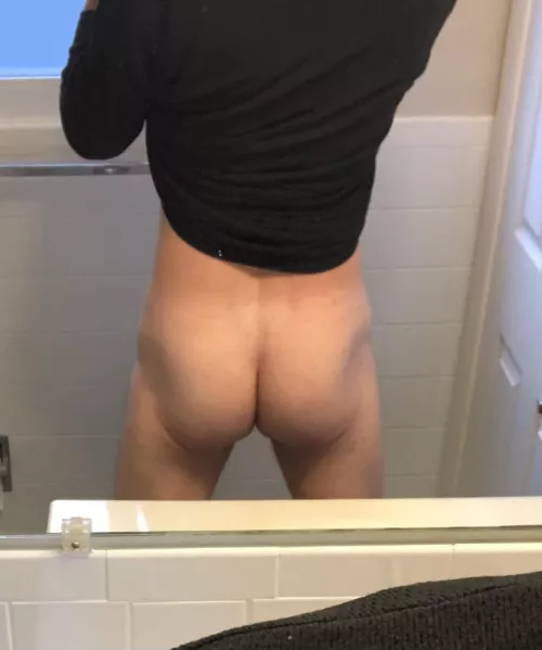 How’s it look while I’m working? by Bearded26