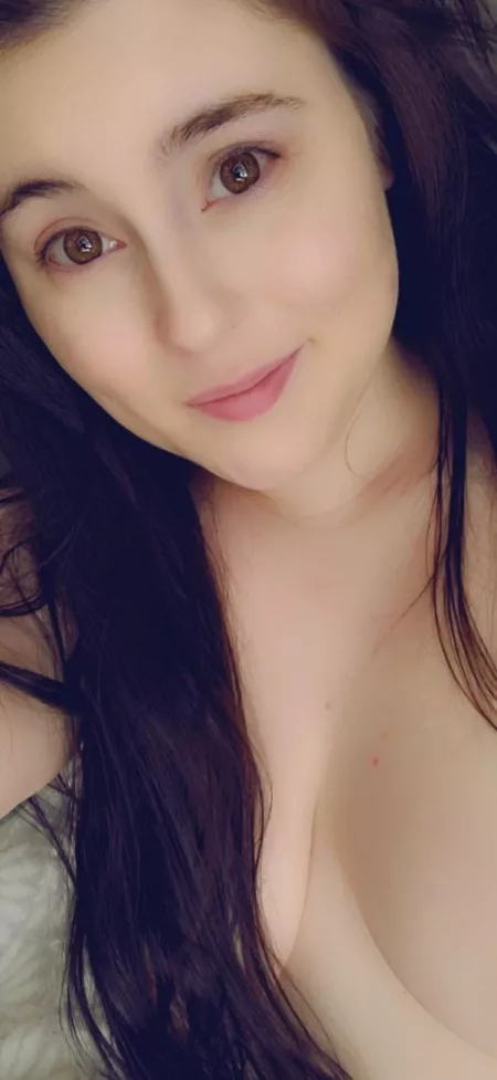 How's my fav subreddit doing?🥰🥰 by little-fae