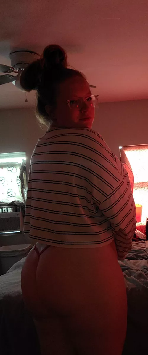 How's my hair look? by Gingercake00