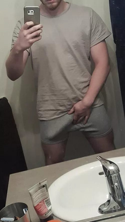 how's my outline? by omgryanyouresobiggg