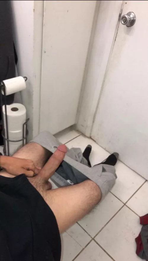 How’s My Penis Look? by Bigvic1738