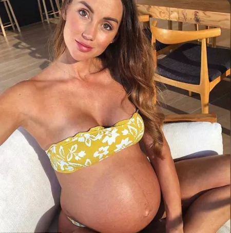 How’s the angle? by Fit-Cheek3998