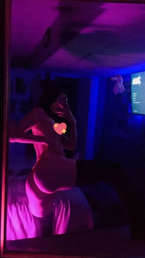 How’s the lighting? 😊💕 by Nymphaixx