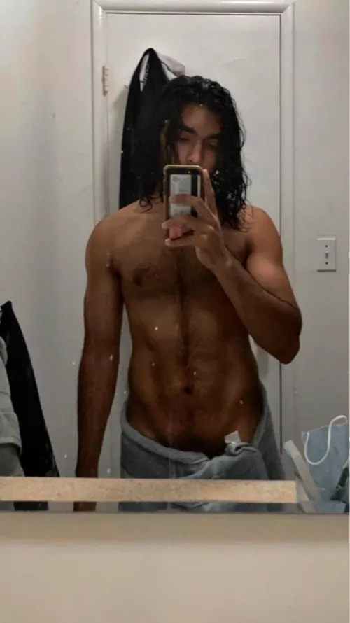 how’s the selfie? by saiahkhan