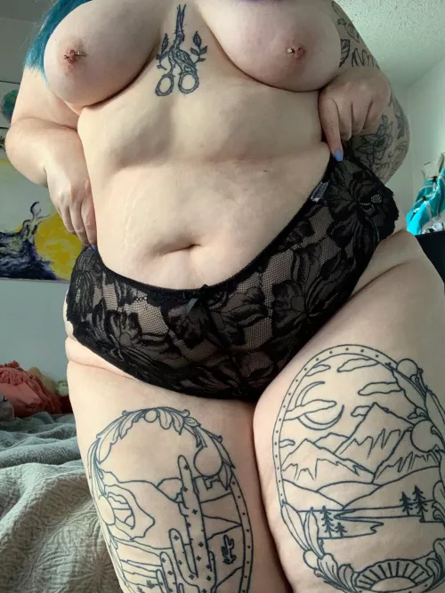 How’s the view? 😋😇 by Willowhoney1