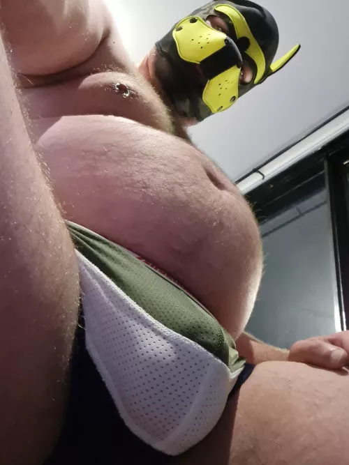 Hows the view from down there? by Yvekt