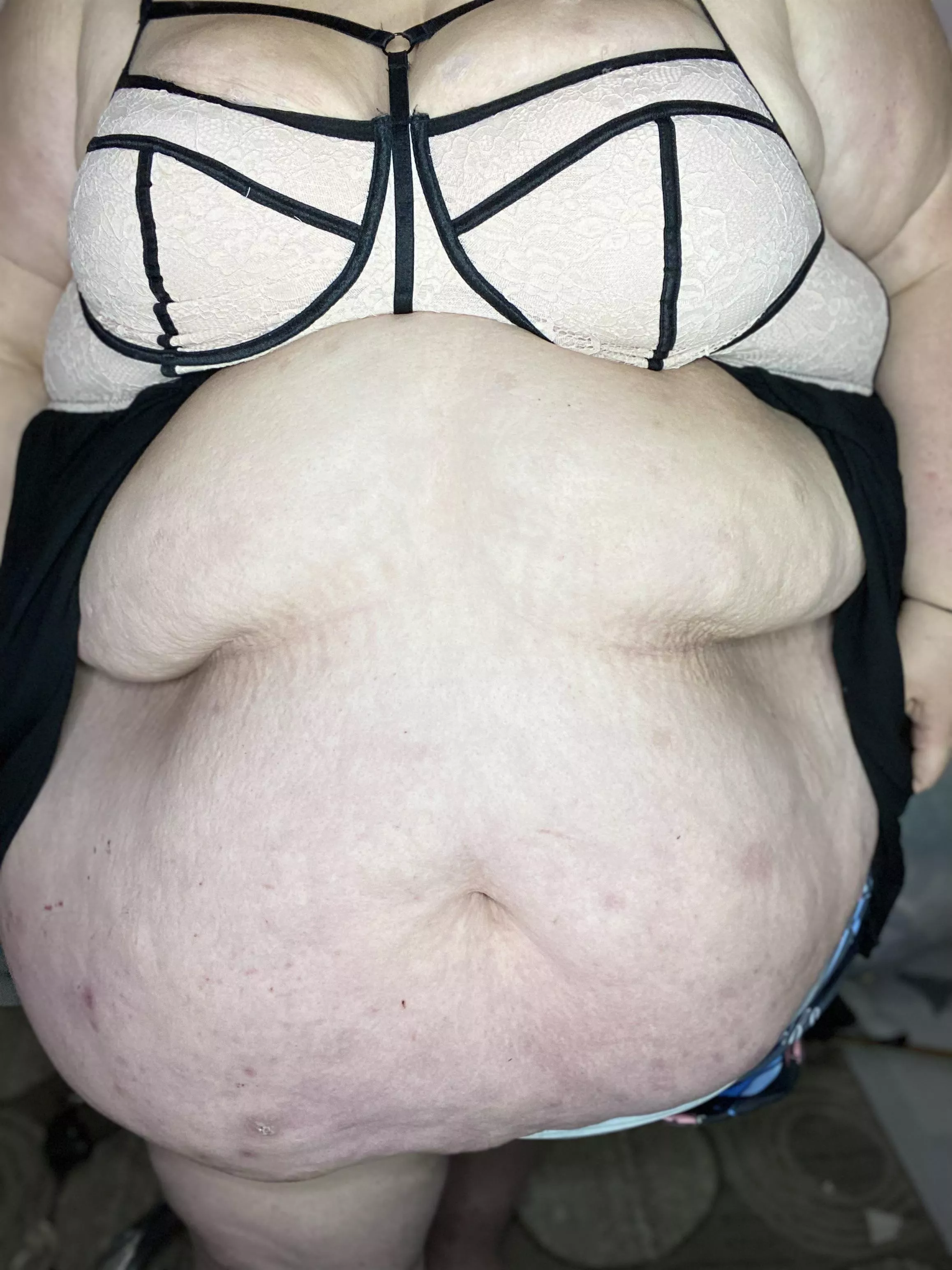 How’s the view? 🤤❤️ posted by Hexssi