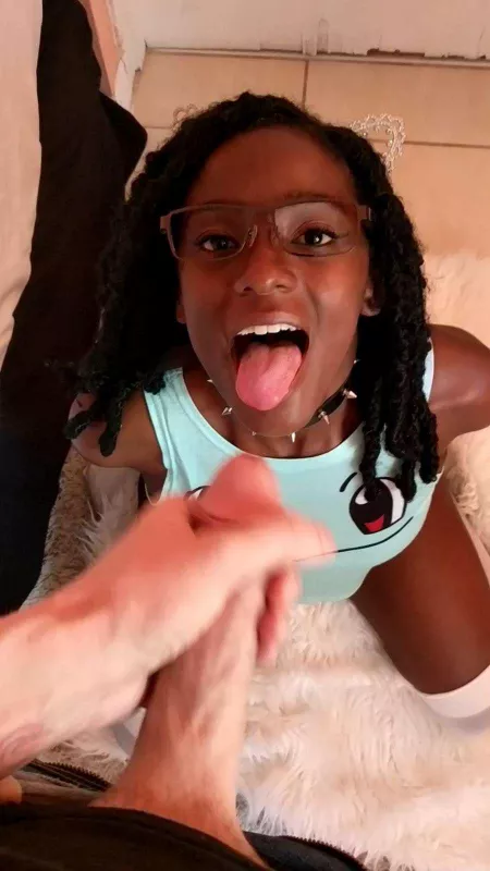 How’s your Friday ? by Divinecumslut