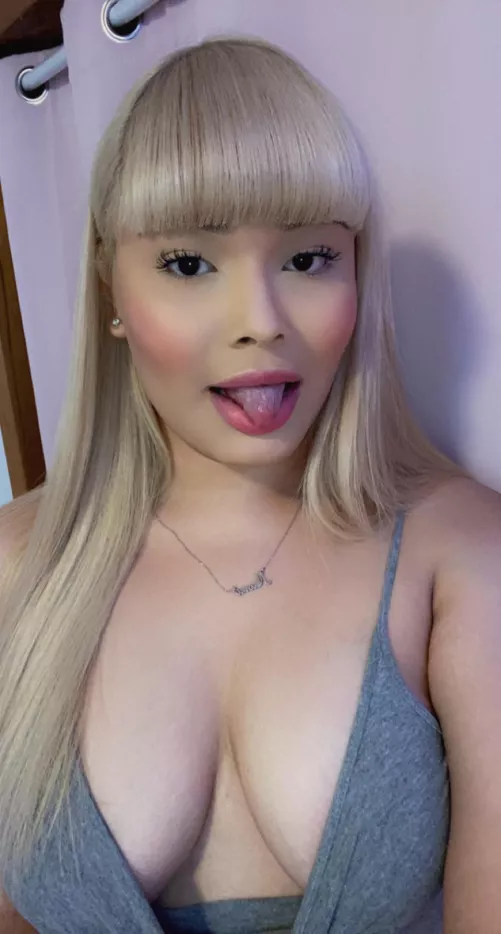 HRT gave me mommy milkers by trannypwincess