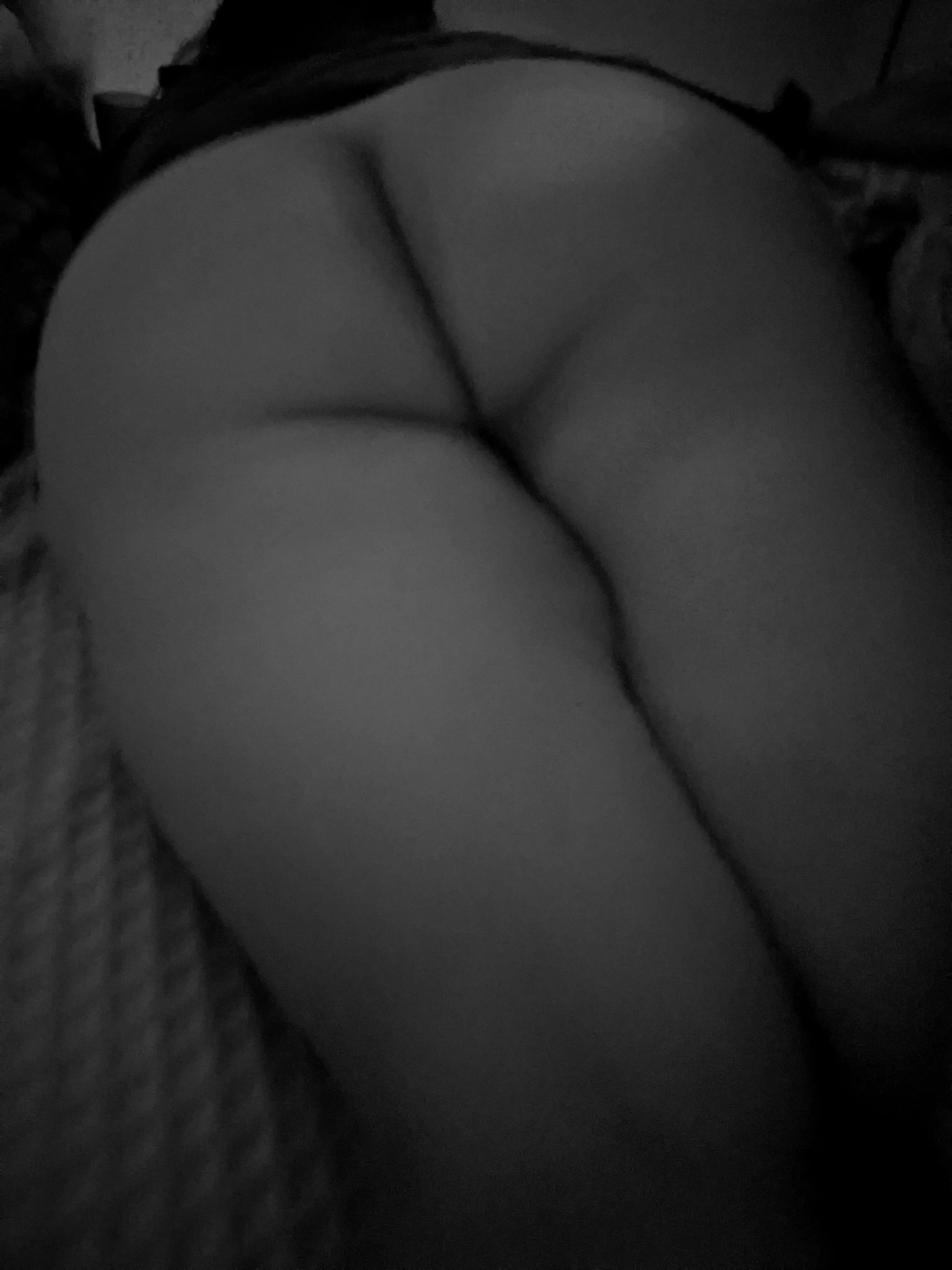 Hubby can't last from the back. Who will show him how a man's supposed to fuck me? posted by Apple_Sauce_69