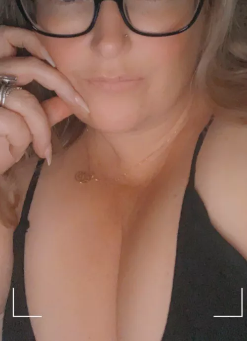 Hubby travels for work 😜😜 Aussie BBW by Nibby_84